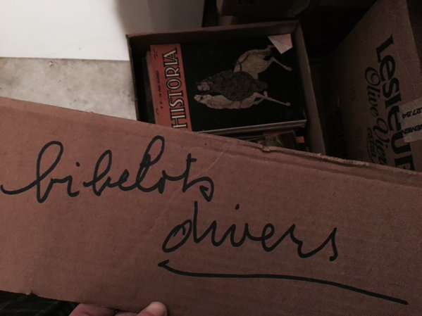 ... but in a cardboard says “trinkets”. That’s quite a surprize coming from you, Madeleine. #MadeleineprojectEN https://t.co/qfCp4y04gr